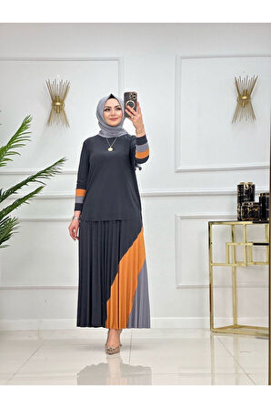 Kadın Tesettür 2'Li Takım Bluzlu Piliseli Etekli Takım