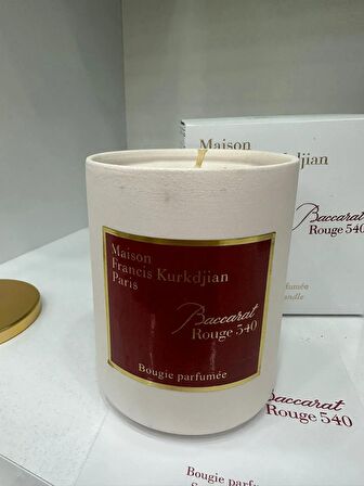 Baccarat Rouge 540 candle 280 gr