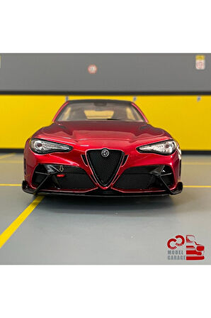 Alfa Romeo Giulia Gta M 1/18 Ölçek Diecast Metal Model Araba