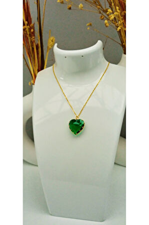 1.Sınıf Çelik Kararma Yapmaz Kalp Figürlü Yeşil Taşlı Kolye