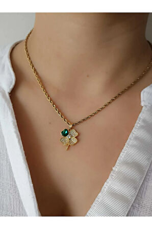 1.Sınıf Çelik Karama Yapmaz Yeşil Taşlı Yonca Figürlü Kolye