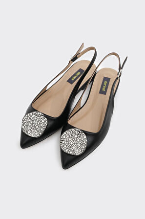 Taş Aksesuarlı Hakiki Deri Kadın Babet