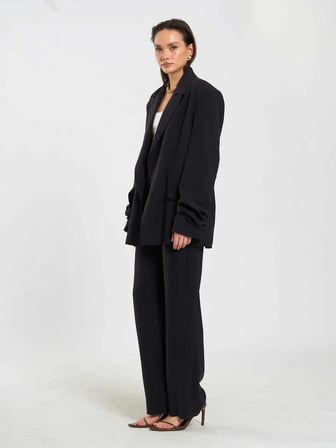 Lefon Kadın Oversize Kolları Pileli Ceket 131046