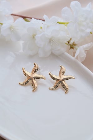 Gold Kıvrık Deniz Yıldızı Küpe