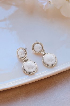 Silver Sallantılı Taşlı Yuvarlak Küpe