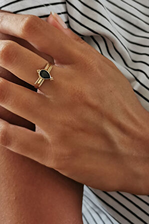 Oliv Yeşil Taşlı Altın Tasarım Yüzük