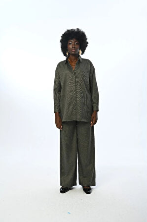 KADIN DÜZ RENK TEK CEPLİ GÖMLEK