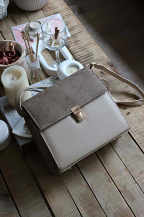 vizon süet kapak detaylı ayarlanabilir askılı omuz çantası