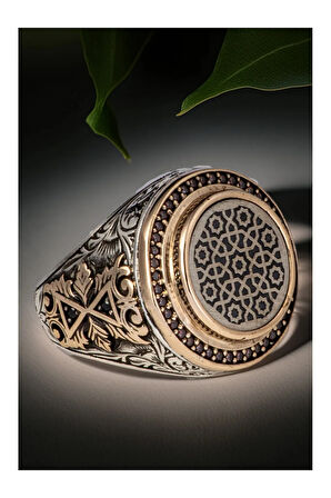 Erkek Kalkan Desen İşlemeli Yanı Kum Saati Motifli 925 Ayar Gümüş Yüzük