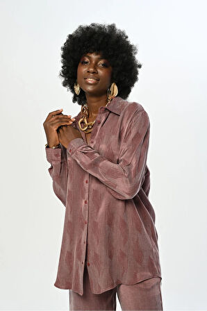 KADIN DESENLİ OVERSİZE KESİM GÖMLEK