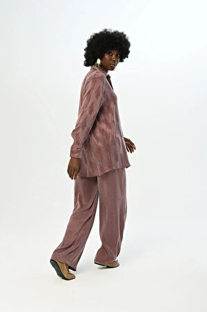 KADIN DESENLİ OVERSİZE KESİM GÖMLEK