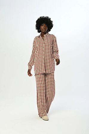 KADIN KAZAYAĞI DESENLİ OVERSİZE KESİM GÖMLEK