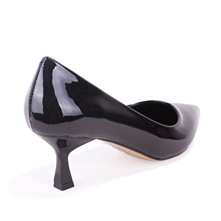Dagoster DZA07-388499 Siyah Rugan Stiletto Topuklu Kadın Ayakkabı