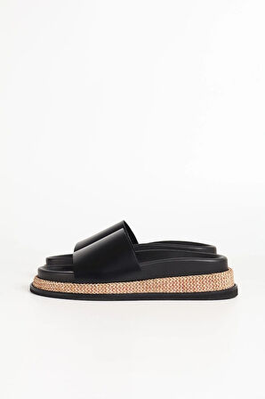 Haşema Kadın Hasır Detaylı Siyah Terlik 3073