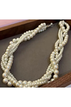 El Yapımı -İnci Parıltısıyla Şık Kolye Özel Tasarım