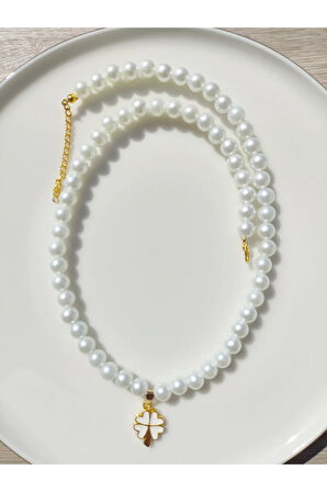 El Yapımı -İnci Parıltısıyla Yonca Gold Detaylı Kolye