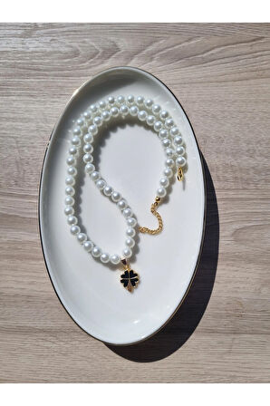 El Yapımı -İnci Parıltısıyla Yonca Gold Detaylı Kolye