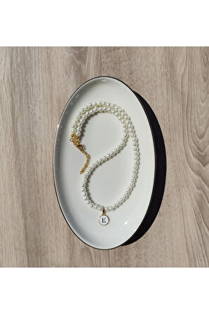 El Yapımı -İnci Zarafetinde Harfli İnci Kolye - Kişiselleştirilmiş Hediye