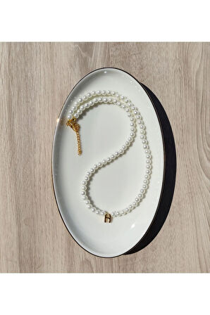 El Yapımı - İnci Zarafetinde Harfli İnci Kolye - Kişiselleştirilmiş Hediye