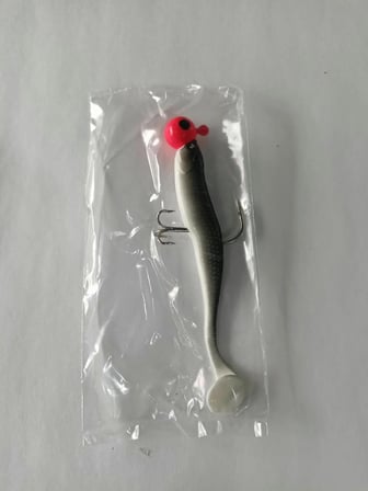 BASARA (TR003) 3.5'' HAZIR İĞNELERİ TAKILMIŞ SİLİKON BALIK YEM