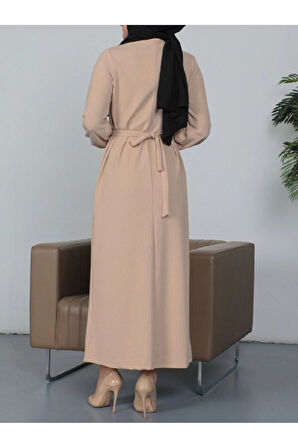 DİK YAKA FİTİLLİ ZİNCİR KUŞAKLI ELBİSE