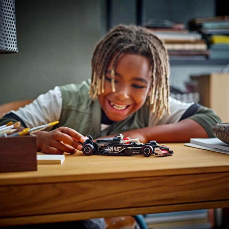 Nessiworld  Speed Champions MoneyGram Haas F1 Team VF-24 Yarış Arabası 77250