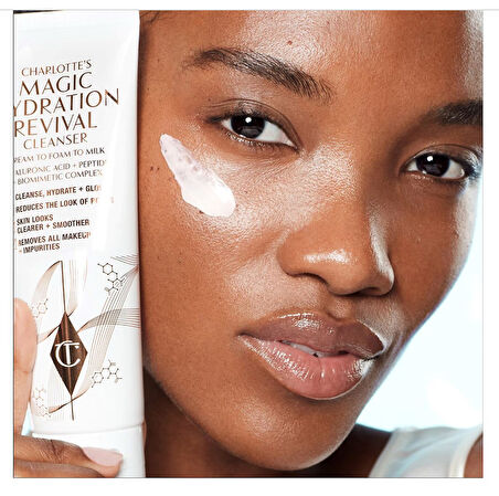  Charlotte Tilbury Magic Revival Cleanser - Yüz Temizleyicisi 120 ml