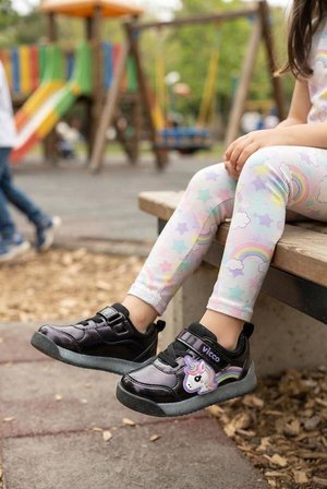Vicco Nika Siyah Anatomik Rahat Sneaker Kız Çocuk Ayakkabı 346.P26K.148