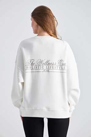 The Wellness Era Kahverenk Baskılı Oversize Beyaz Kadın Sweatshirt