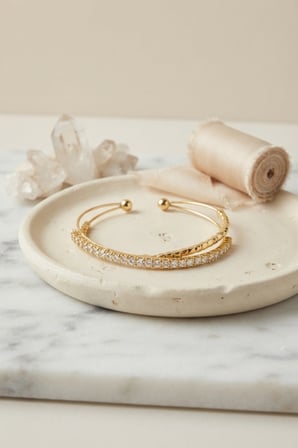 Gold Renk Zirkon Taşlı Dorikalı Model Kadın Bileklik