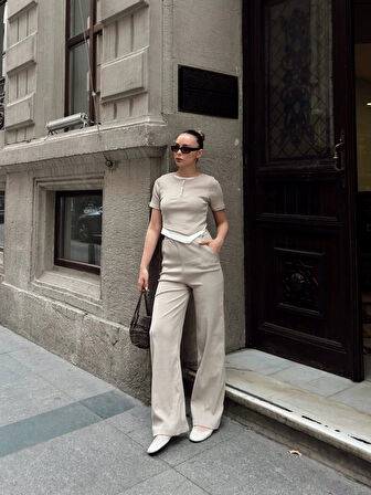 Düğme yakalı bej alt üst takım s3943