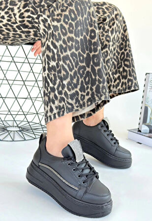 Leope Siyah Cilt Bağcıklı Spor Ayakkabı