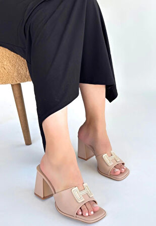 Caren Bej Cilt Topuklu Terlik