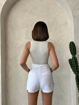 Kemer detaylı gabardin şort beyaz s25289