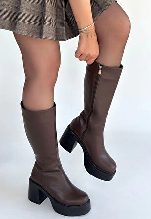 Disan Kahverengi Cilt Topuklu Çizme