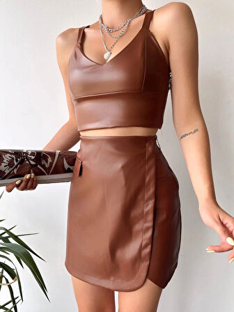 Cep detaylı oval kapaklı deri etek kahve h240048