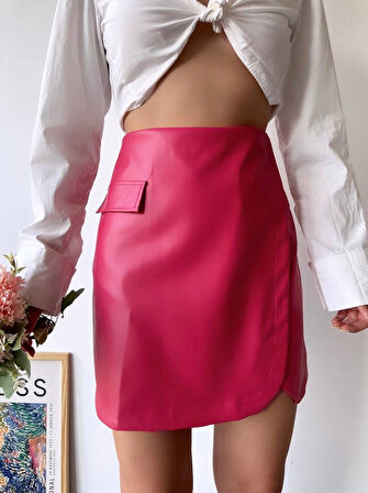 Cep detaylı oval kapaklı deri etek fuşya h240048