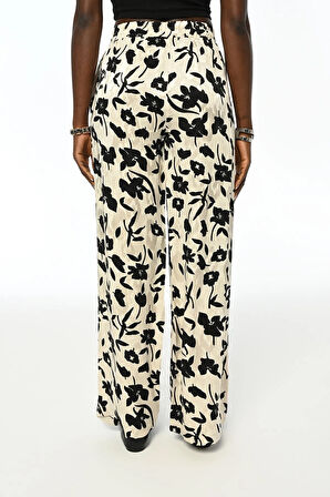 KADIN RAHAT KALIP BOL PAÇA BELİ LASTİKLİ ÇİÇEK DESENLİ PANTOLON