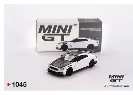 Mini Gt 1045 Nissan Gt-R Nismo 2024 Brilliant White Pearl 1/64 Model Araba