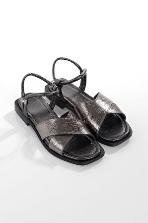 MİA028-3010 Hakiki Deri Kadın Günlük Konforlu PLATİN Tatil Sandalet