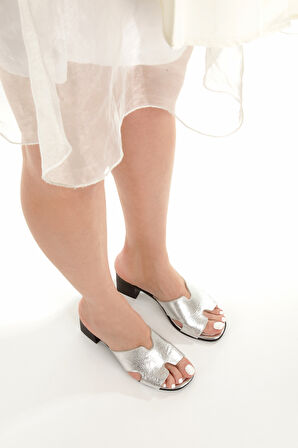 MİA100-Tpk-1120 Hakiki Deri Günlük-Düğün-Eğlence-Tatil  GÜMÜŞ Topuklu Terlik