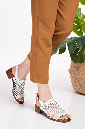 Gondol Kadın Hakiki Deri Lazer Kesim Topuklu Sandalet iz.6001