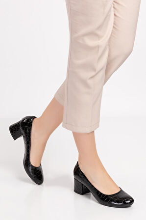 Gondol Kadın Hakiki Deri Yuvarlak Burun  Topuklu Ayakkabı vdt.210