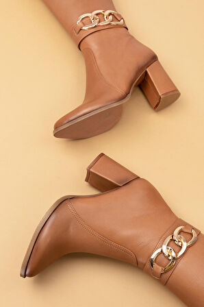 Gondol Hakiki Deri Zincir Detaylı Topuklu Çizme anl.2703