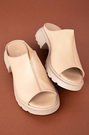 Gondol Kadın Hakiki Deri Şık Orta Topuklu Terlik  elnr.1064