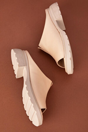 Gondol Kadın Hakiki Deri Şık Orta Topuklu Terlik  elnr.1064