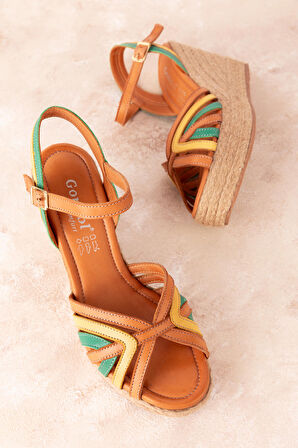 Gondol Kadın Hakiki Deri Dolgu Topuk Platform Sandalet ell.4389