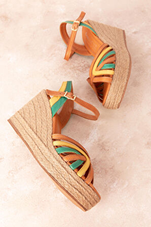 Gondol Kadın Hakiki Deri Dolgu Topuk Platform Sandalet ell.4389