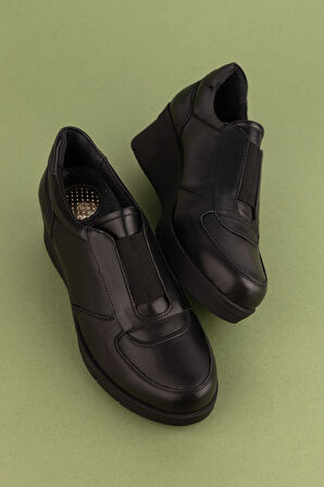 Gondol Hakiki Deri Anatomik Taban Rahat Lastik Detaylı Ayakkabı elnr.5866