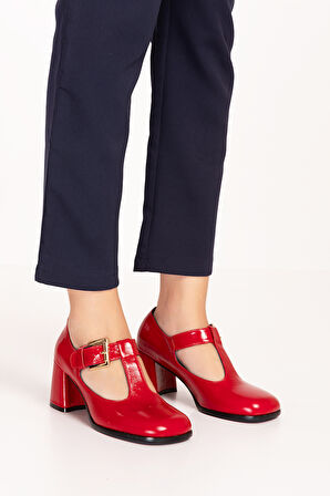 Gondol Kadın Hakiki Deri Yuvarlak Küt Burun Şık Topuklu Ayakkabı mnz.24524 - Kırmızı Rugan - 36